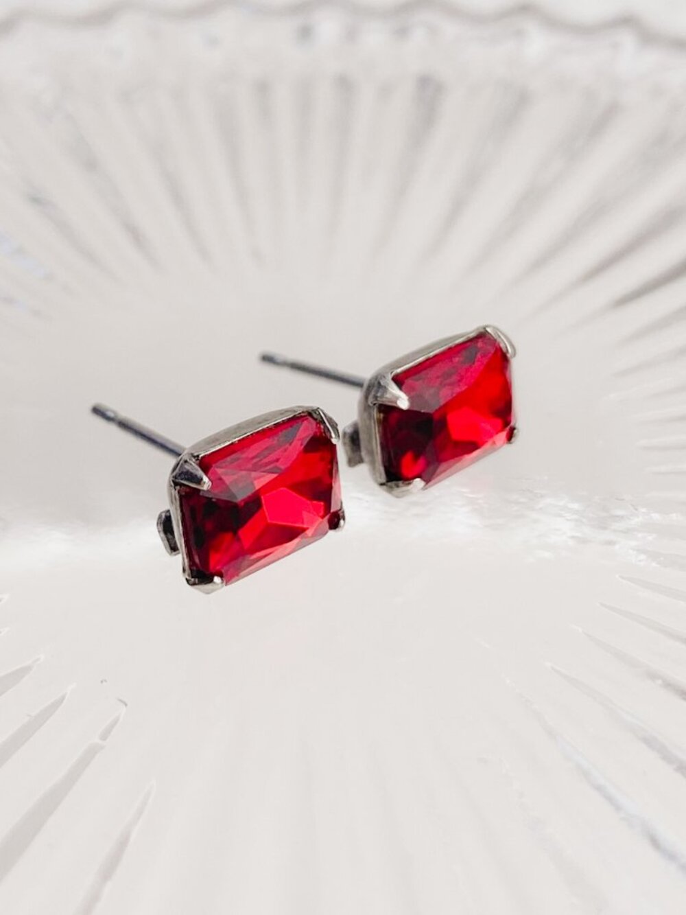 Vintage Sorrelli 8mm Faux Ruby Red Rectangle Jewel Gem Rhinestone Stud Earrings